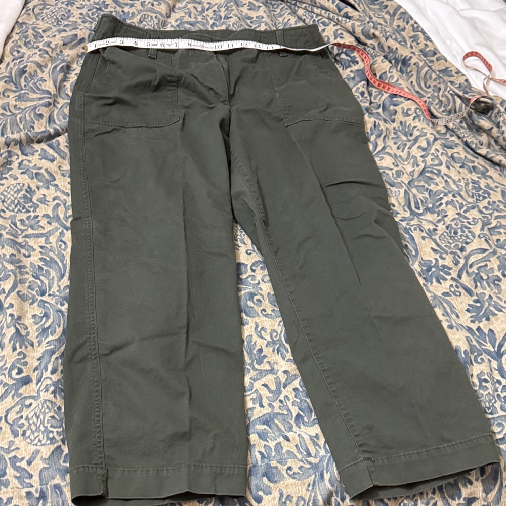 Talbots Women's Olive Capris.